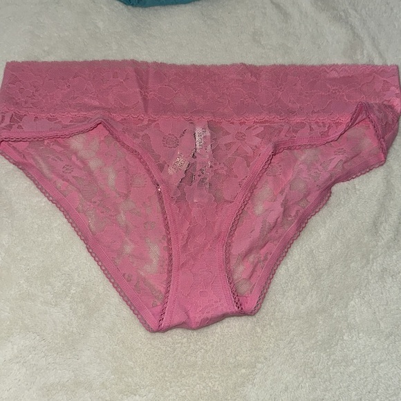 Victoria’s Secret Lot of 5 Panties Size L - Picture 2 of 12
